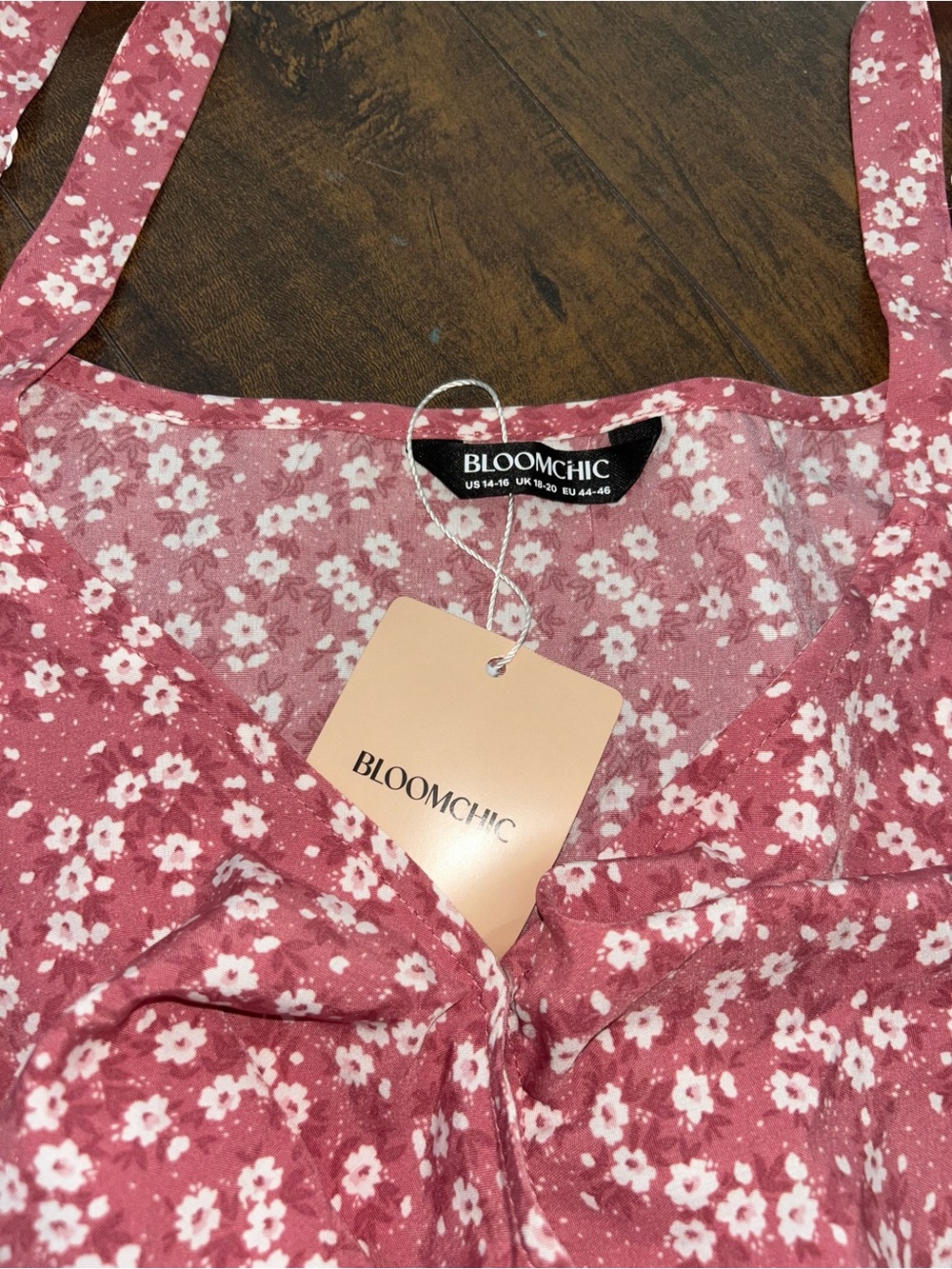 Bloomchic | Floral Ruffle Cold-Shoulder Midi Dress in Dusty Rose - Picture 4 of 7